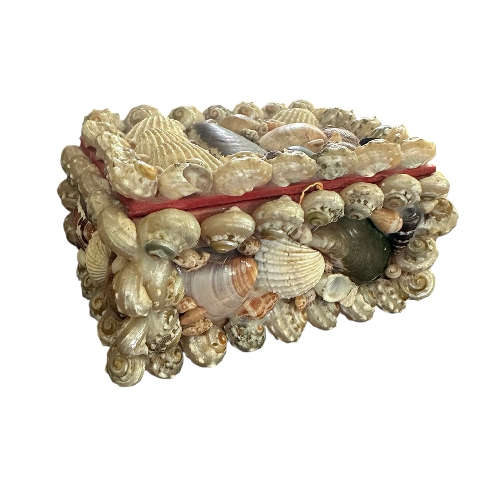 Vintage Seashell Trinket Box – Handmade Coastal Decor Jewelry Keepsake 🐚
